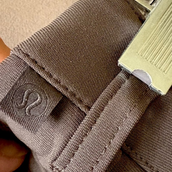 Lululemon ABC Men's Gray Pant Size 32 with Front Pockets & 1 Back Zip Pocket - Picture 7 of 16